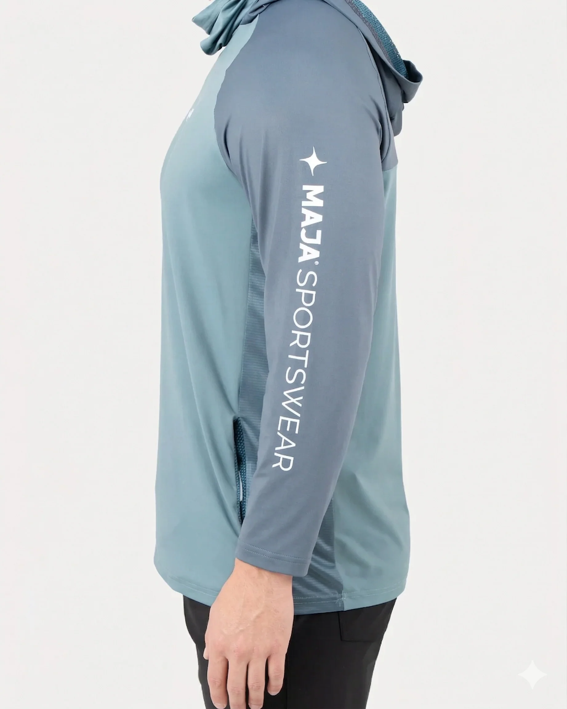 Camiseta Performance con máscara Signature - Image 8