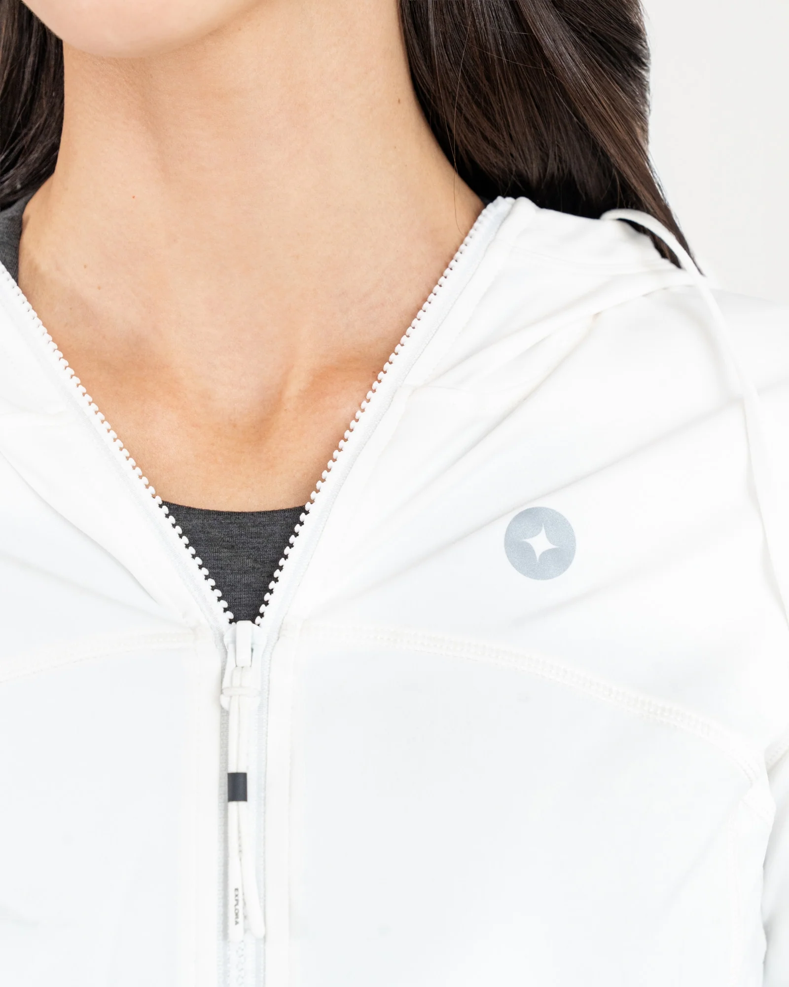 Hoodie Emblema MAJA® - Image 3