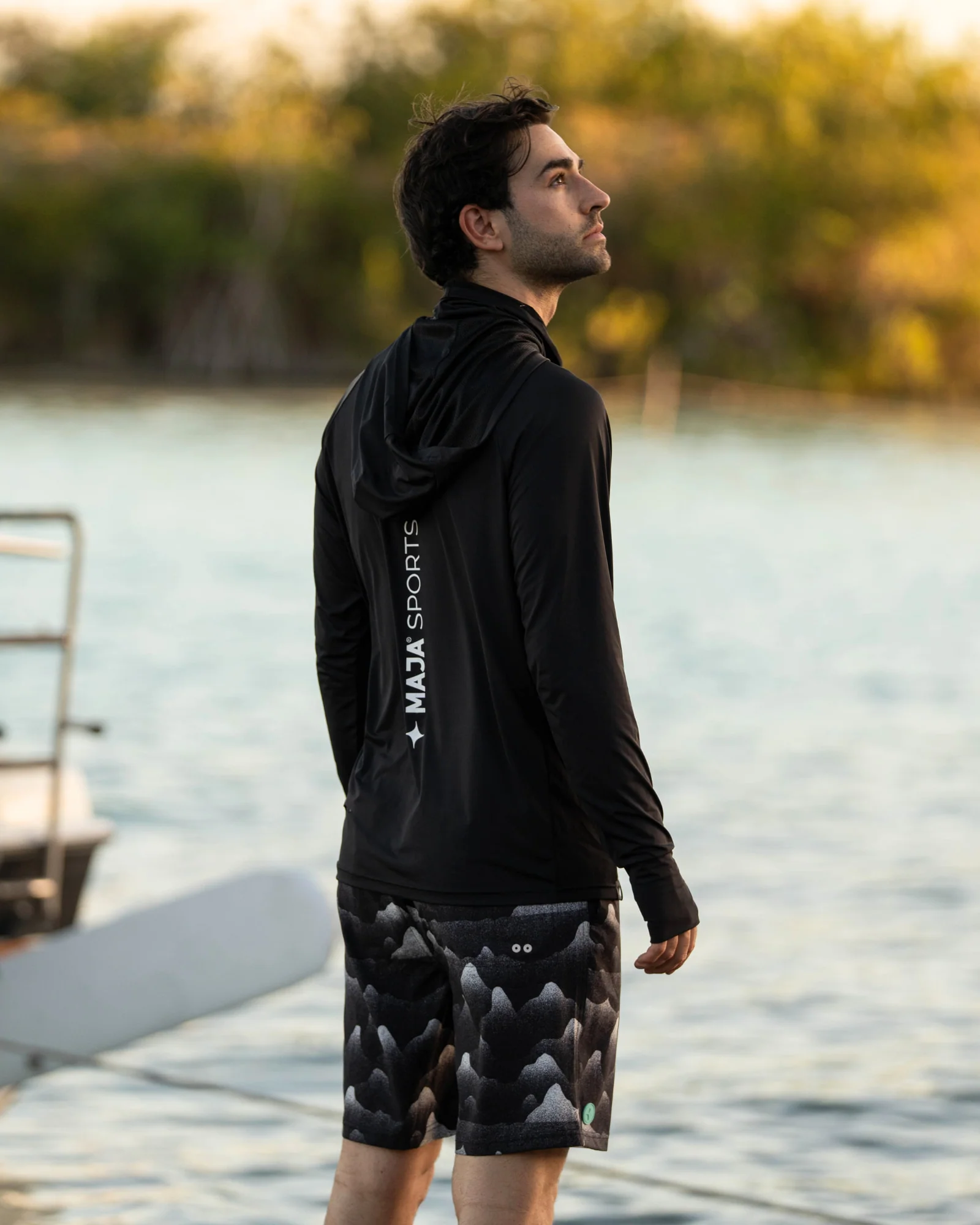 Playera Performance con Gorro MAJA® Costa - Image 7