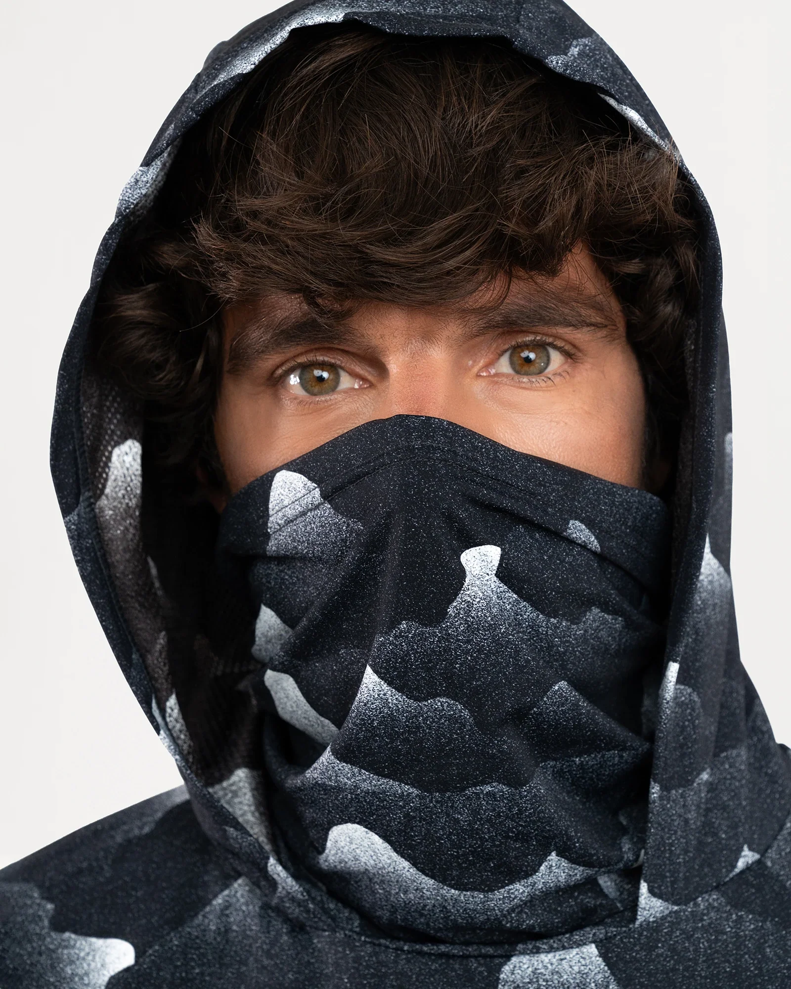 Playera Performance con Gorro MAJA® Sierra Madre - Image 2