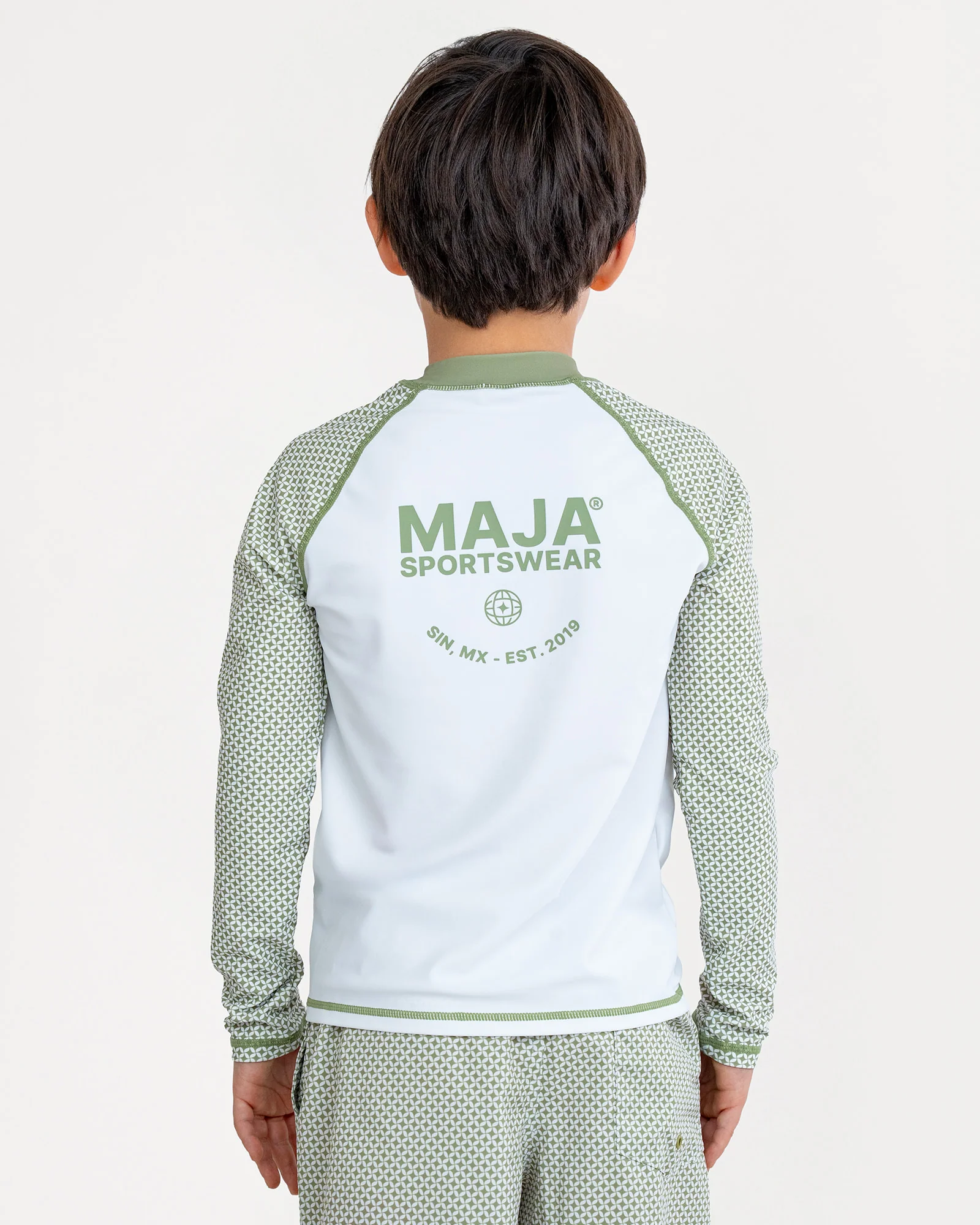 Set Playera Performance y Boardshort MAJA® KIDS - Image 4